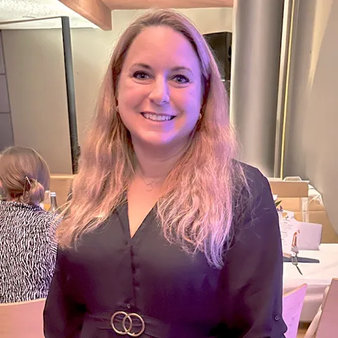 Nadya Schindler, Alumna WINGS-Fernstudium