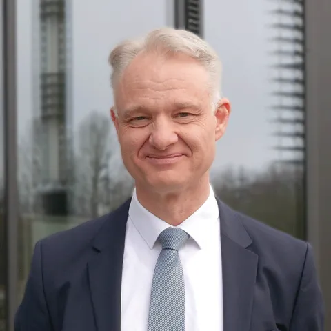 Prof. Dr. Andreas Steininger | WINGS-Fernstudium