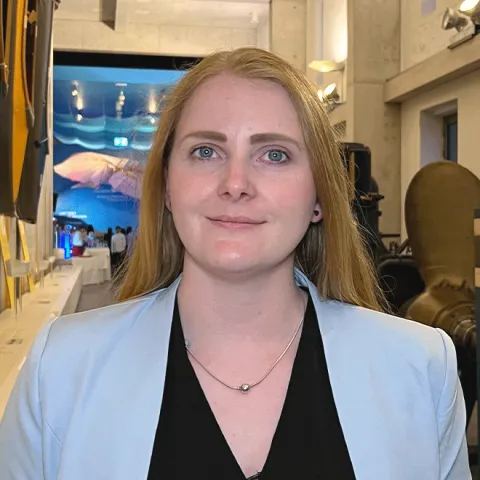 Anja Ebert - Absolventin Bachelor Betriebswirtschaft | WINGS-Fernstudium